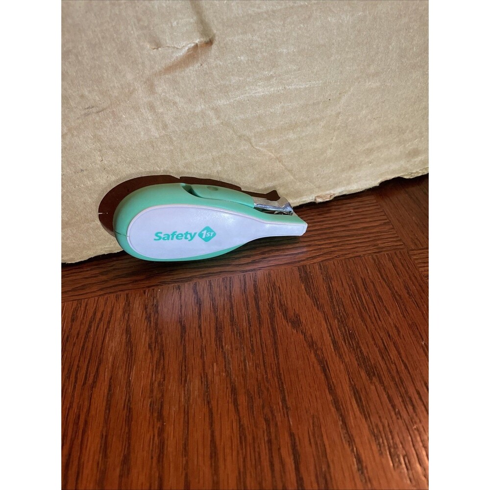 Safety First Baby Nail Clippers Light Up